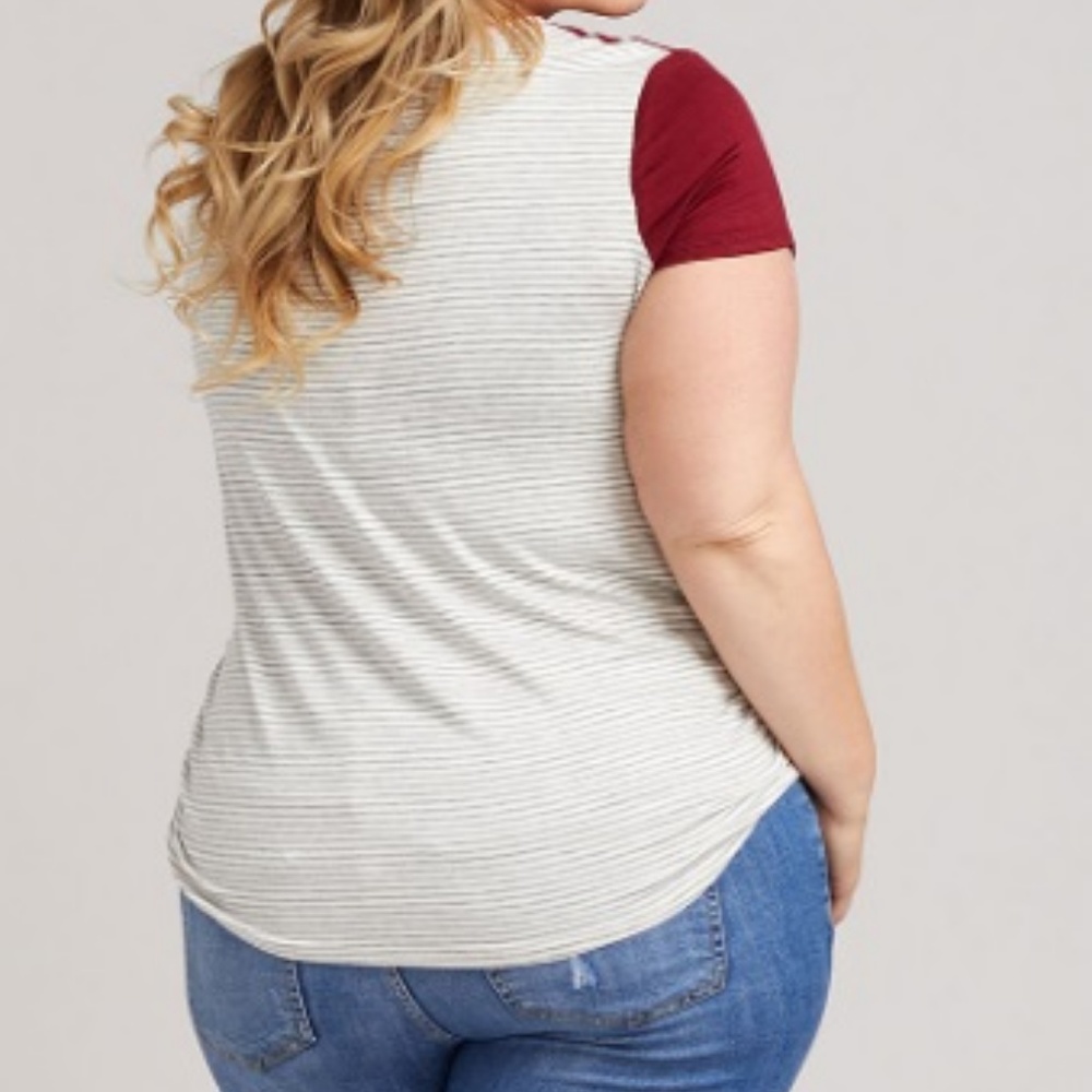 TShirt - Picture 2 of 5